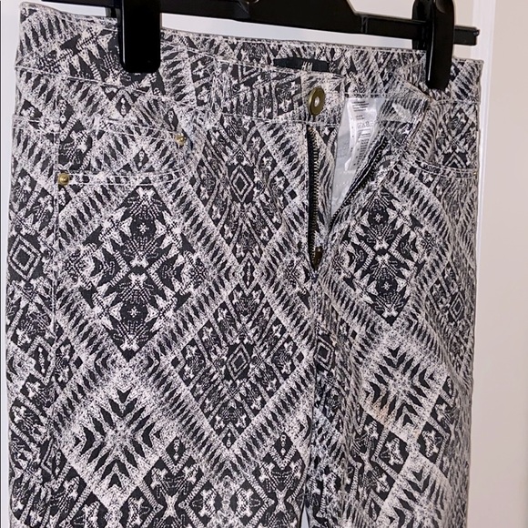 Black & white patterned skinny jeans - Picture 2 of 4